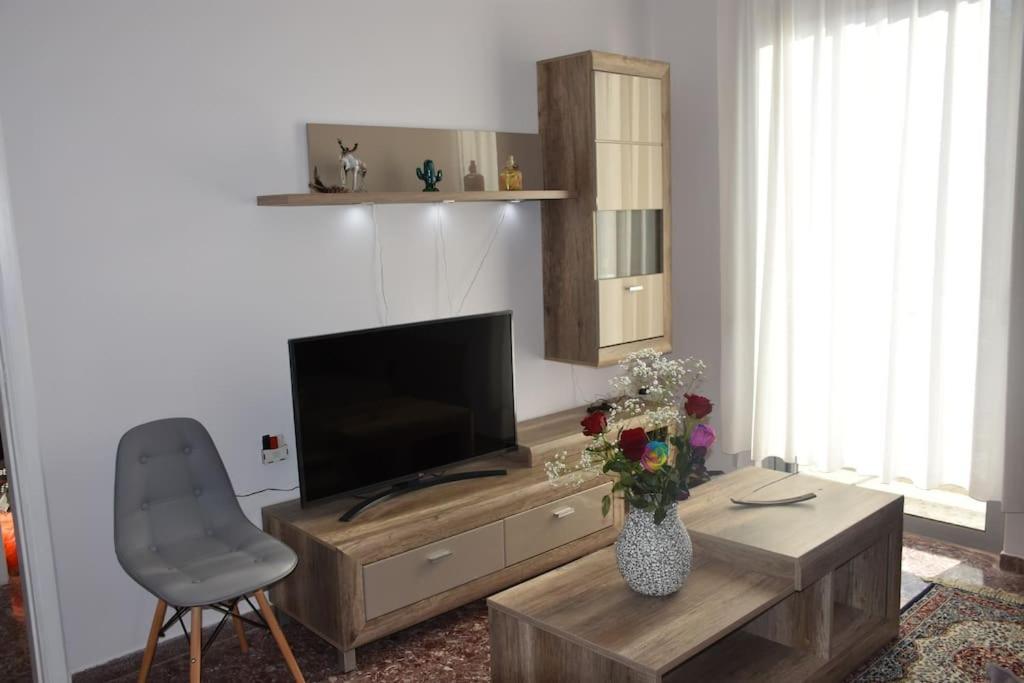 Seashell Apartment -Near The Beach Артемида Екстериор снимка